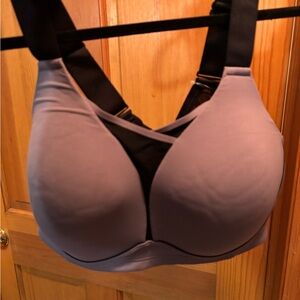 Livi Sports Bra-NWT .. Medium impact.